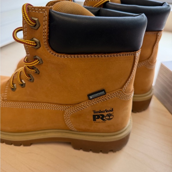 Women's Direct Attach 6" Steel Toe Waterproof Work Boot - Picture 5 of 8